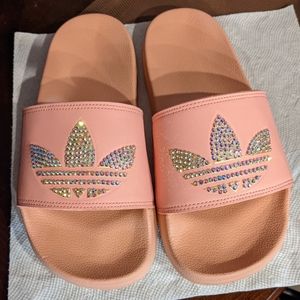 💢SOLD💢 Adidas Adilette Trefoil Pink Swarovski style Crystals Size 8 Bling